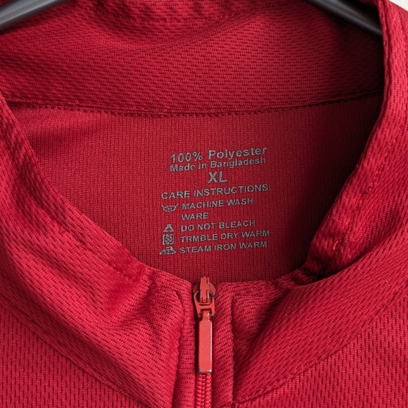 North Face red & black long sleeve shirt - Picture 5 of 5